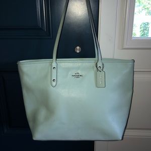 authentic coach zip tote in mint